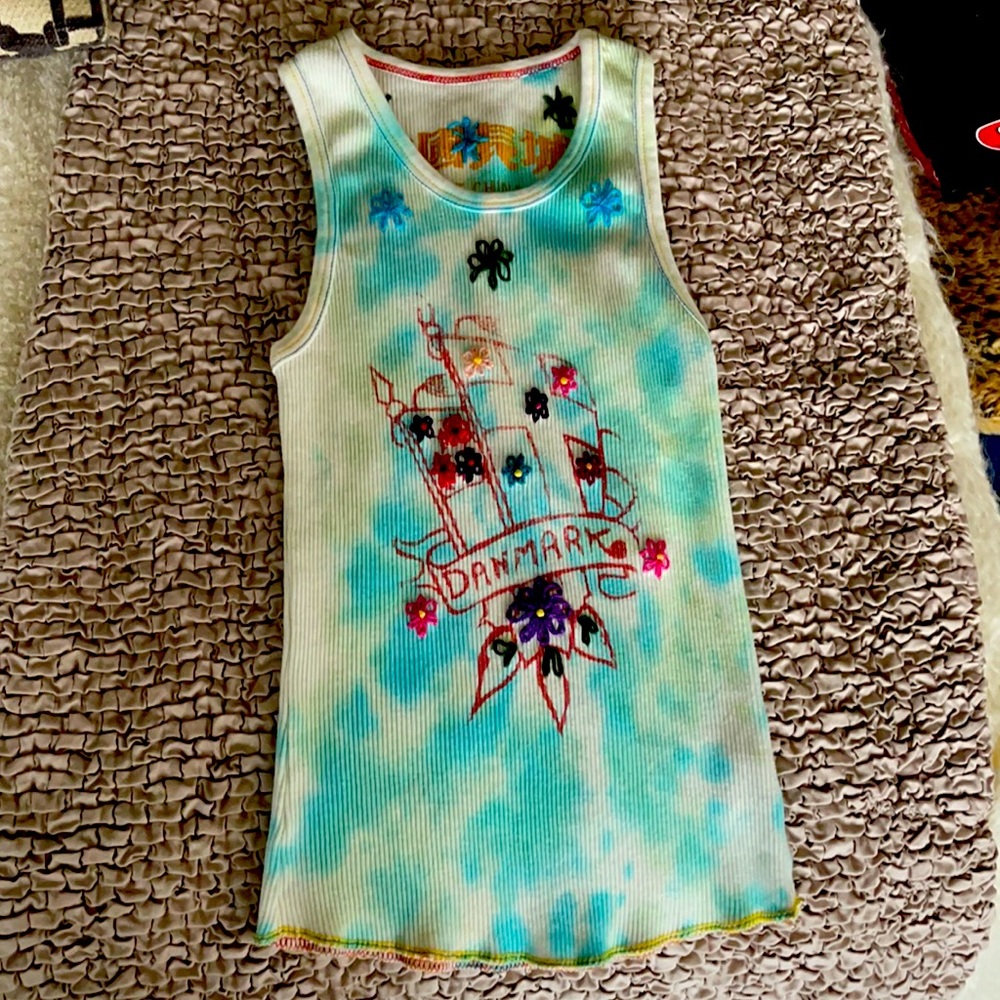 Great China Wall Sleeveless Tee